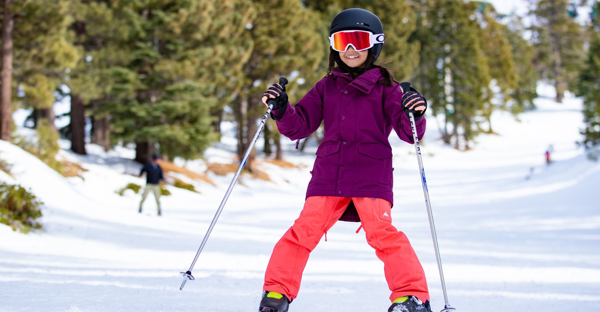 girl skiing